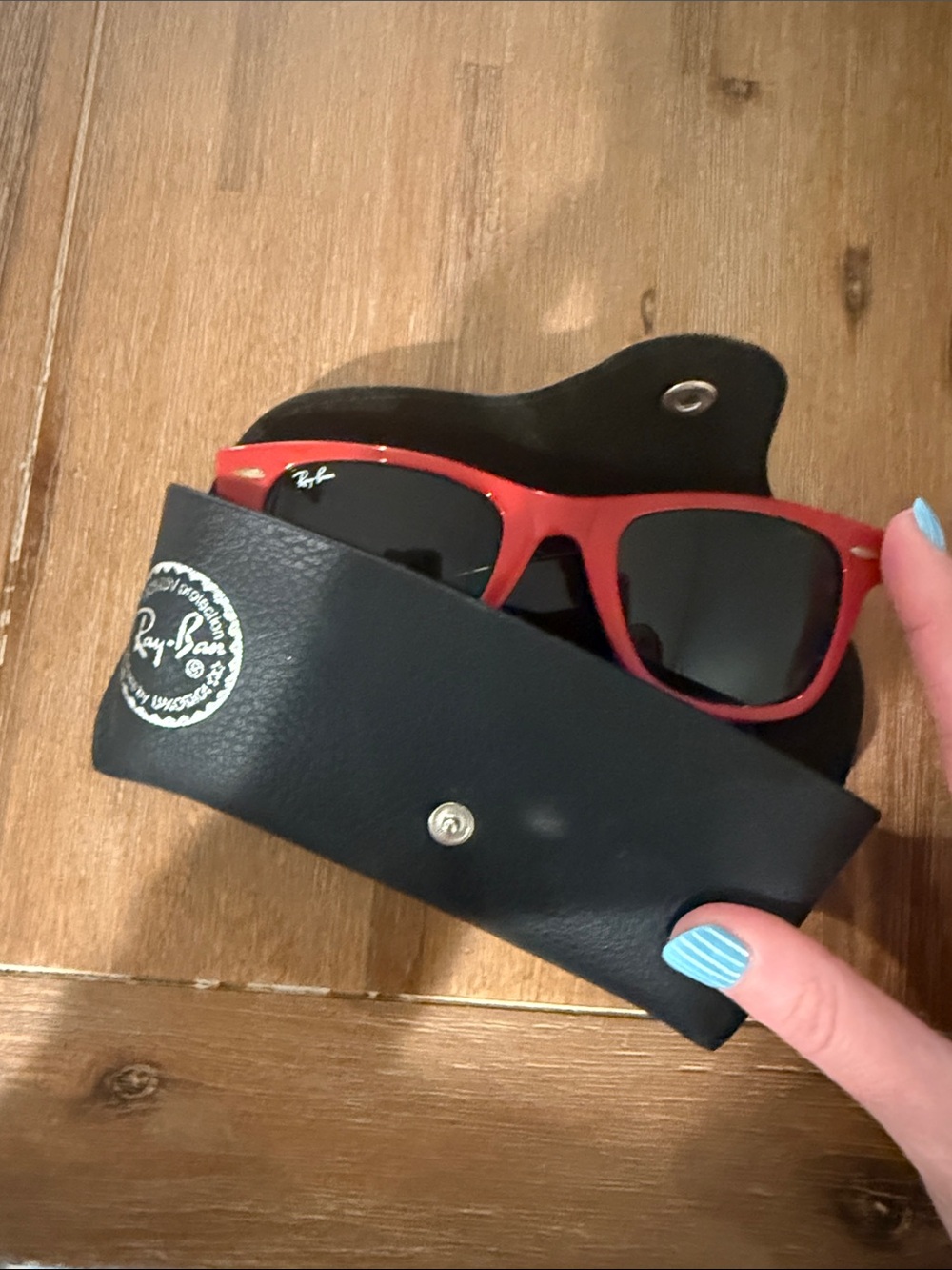Ray-Ban Red Frame Sunglasses with Dark Lenses - Picture 5 of 5